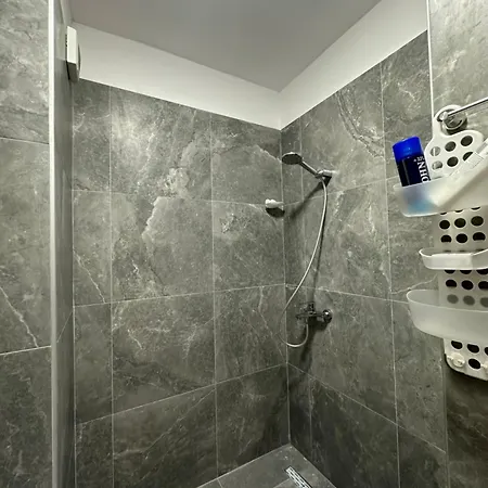 Apartament Univers City Near Tirana Airport Exterior photo